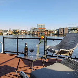 Houseboat With Canalview And Free Bikes Frühstückspension